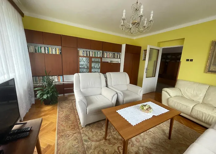 Pro 4 Osoby Appartamento Česká Skalice