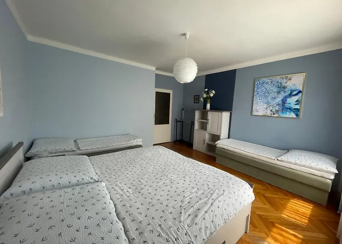 Pro 4 Osoby * Česká Skalice